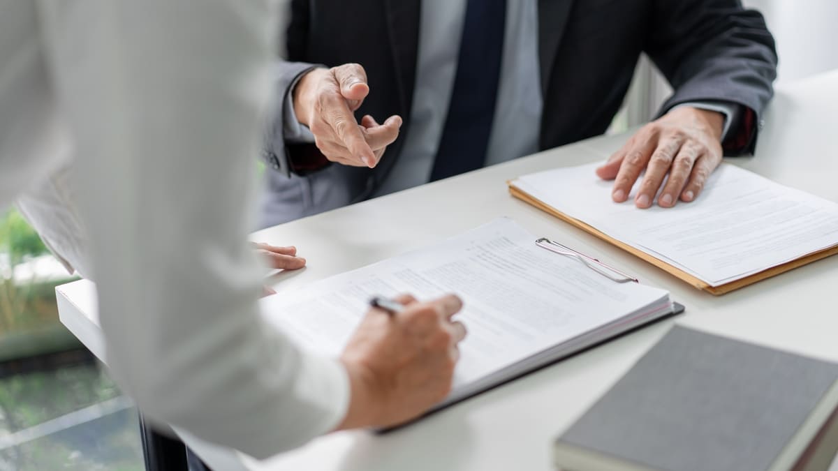 Process services for a business's registered agent